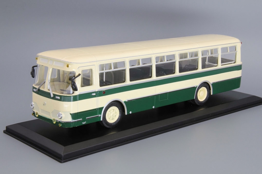Ликинский автобус 677 (бежево-зеленый)