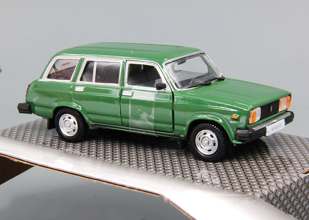 ВАЗ-2104 зеленый