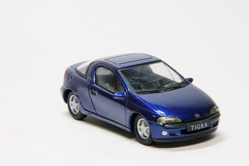 Opel Tigra (blue)