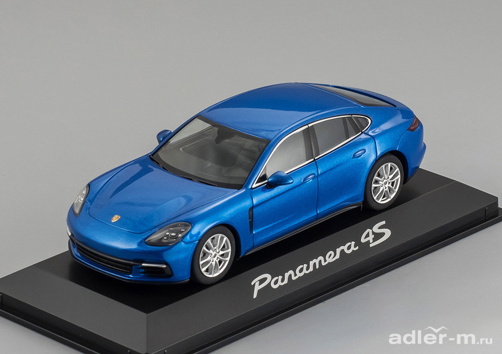 Porsche Panamera 4S 2016