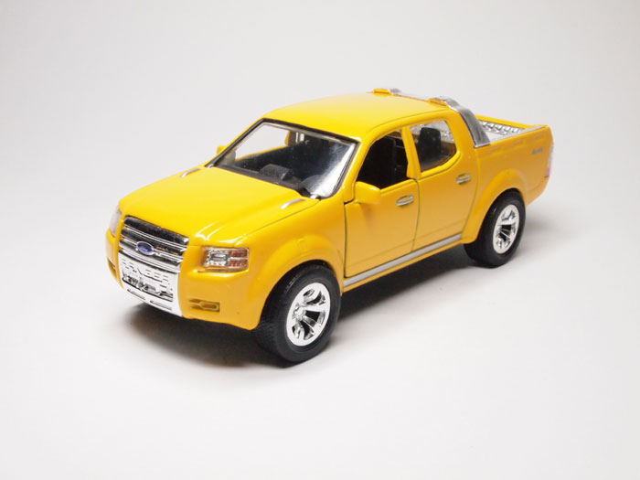 Ford Ranger (yellow)