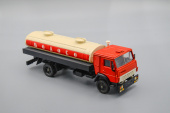 Камский грузовик 5325 МОЛОКО, красный/белый (модель ранних выпусков)