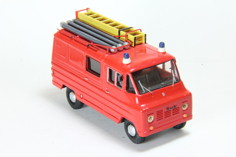 Zuk А-06 пожарный фургон