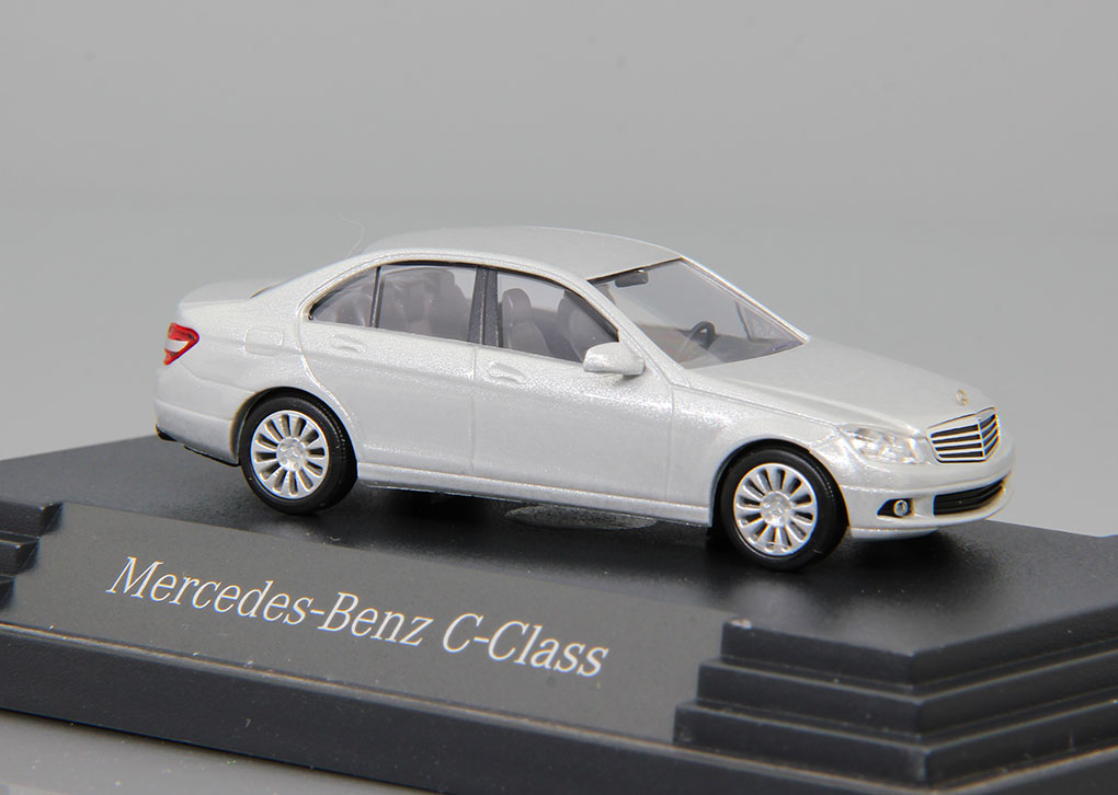 Mercedes-Benz C-Klass W204 iridium silver