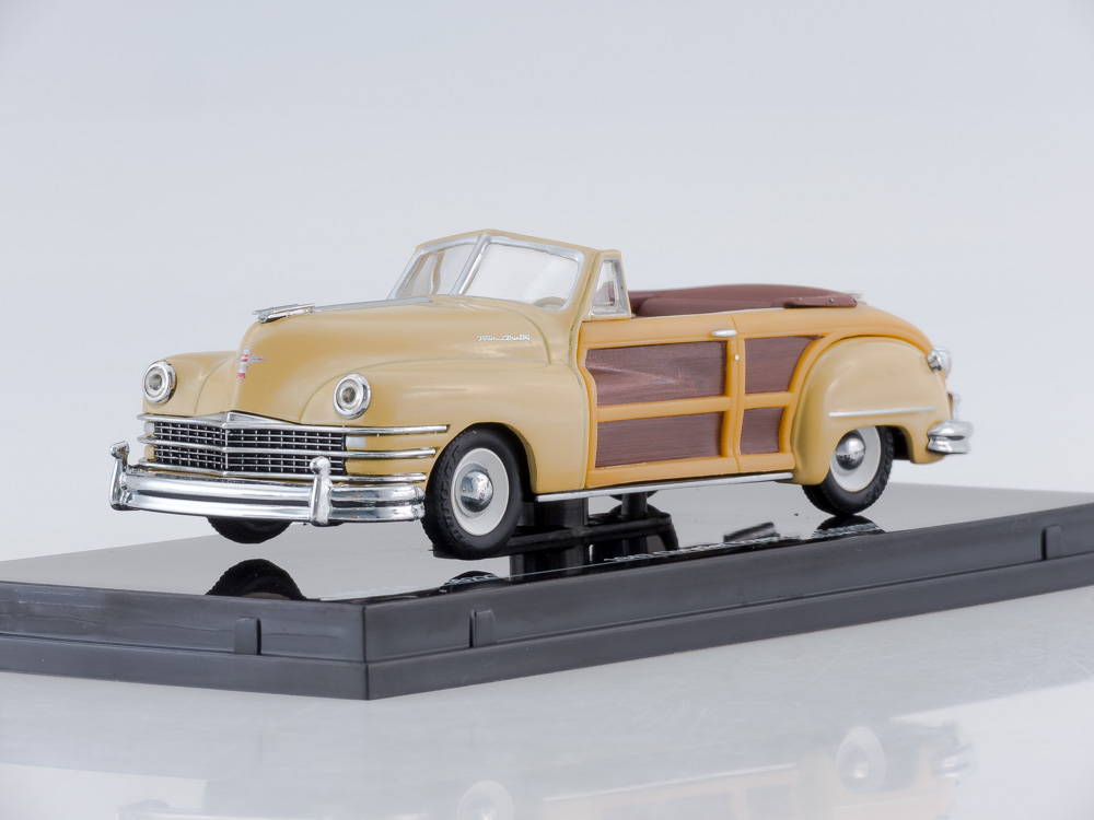 Chrysler Town & Country 1947 (Yellow Lustre)