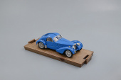 Bugatti 57 SC Atlantic (1938) blue