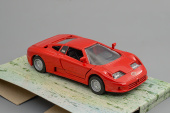 Bugatti EB 110, red