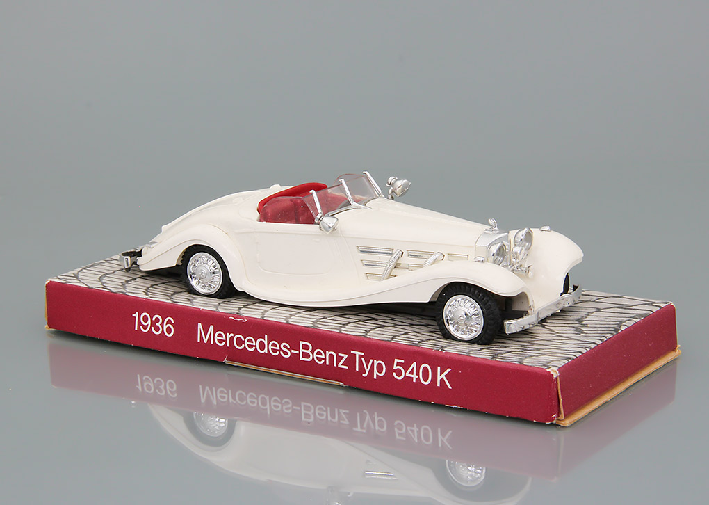 Mercedes-Benz Typ 540 K (1936) white