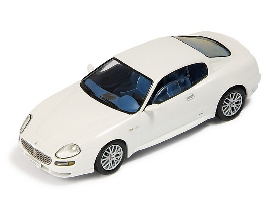 Maserati Coupe Grand Sport 2004 Pearl White