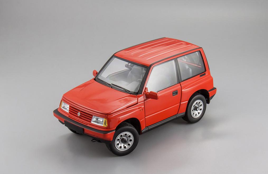 Suzuki Vitara (red)