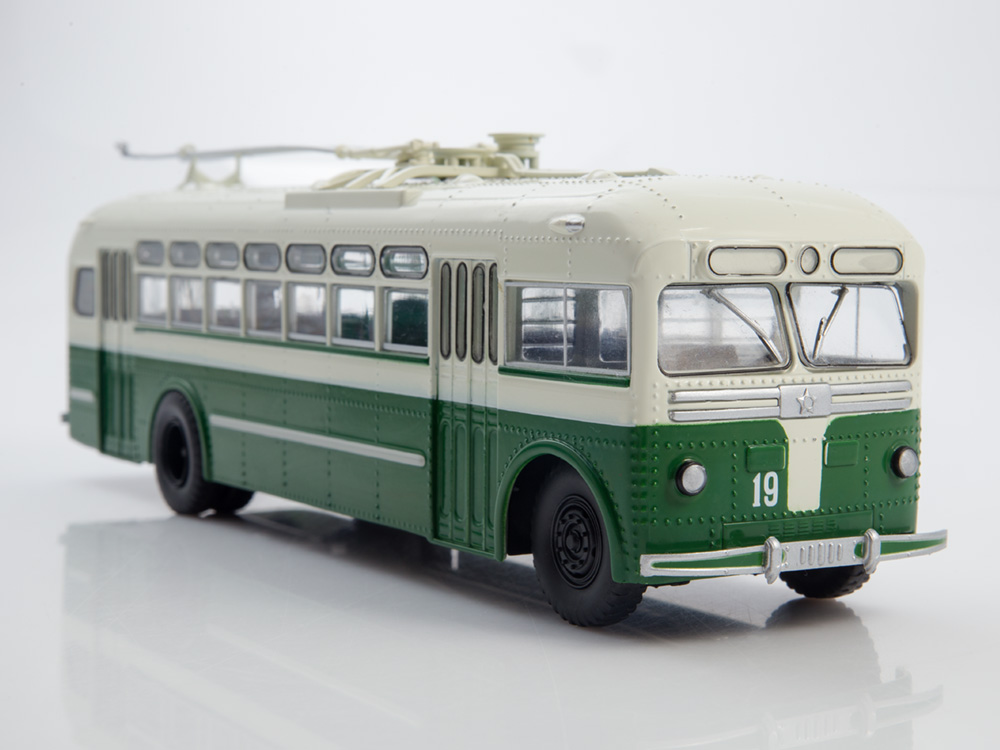 Троллейбус МТБ-82Д, бежевый / зеленый