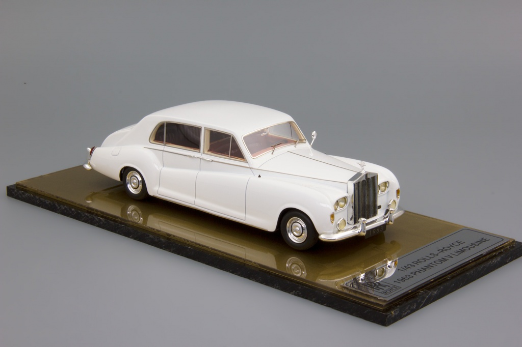 Rolls-Royce Phantom V Limousine (1963) white