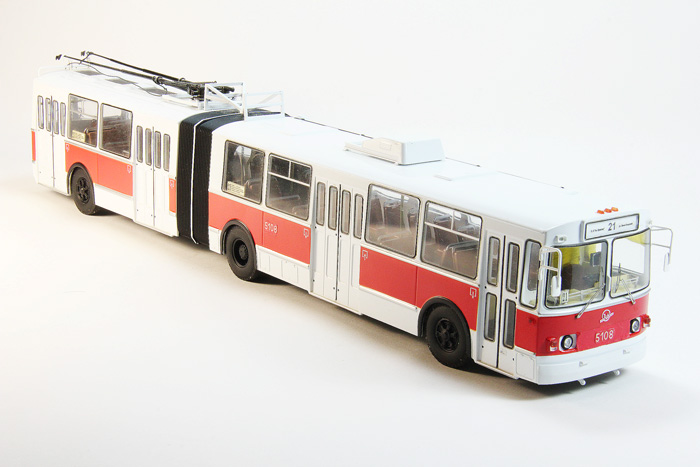 Уценка! ЗИУ-10 (ЗИУ-683) троллейбус(бело-красный)