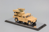 Hummer армии США c зенитной установкой Эвенджер (песочный)