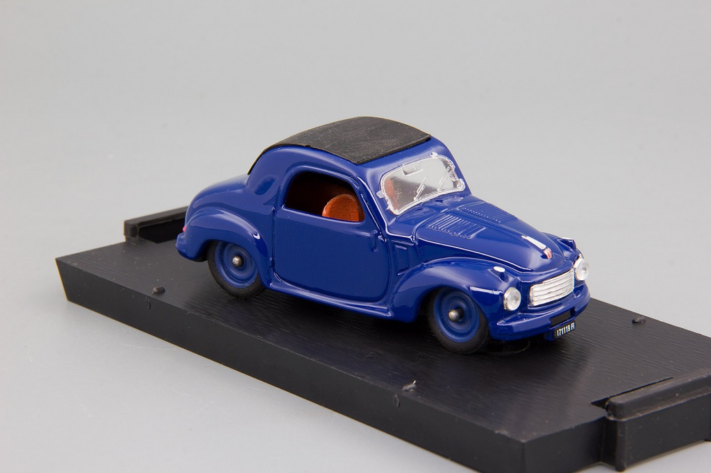 Fiat 500C Chiusa (1949) blue