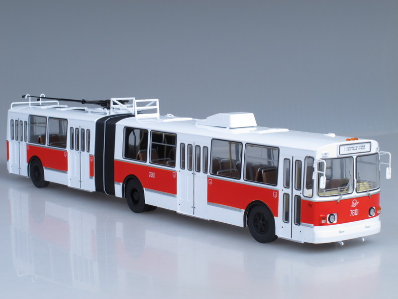 ЗИУ-10 (ЗИУ-683) троллейбус