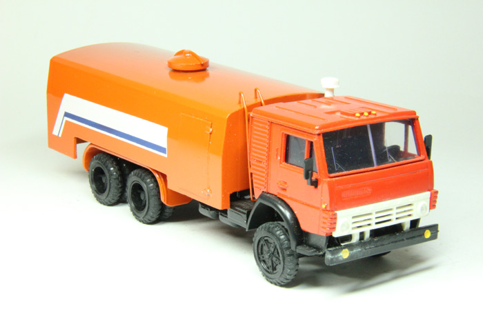 Камский грузовик 53212 КО-512
