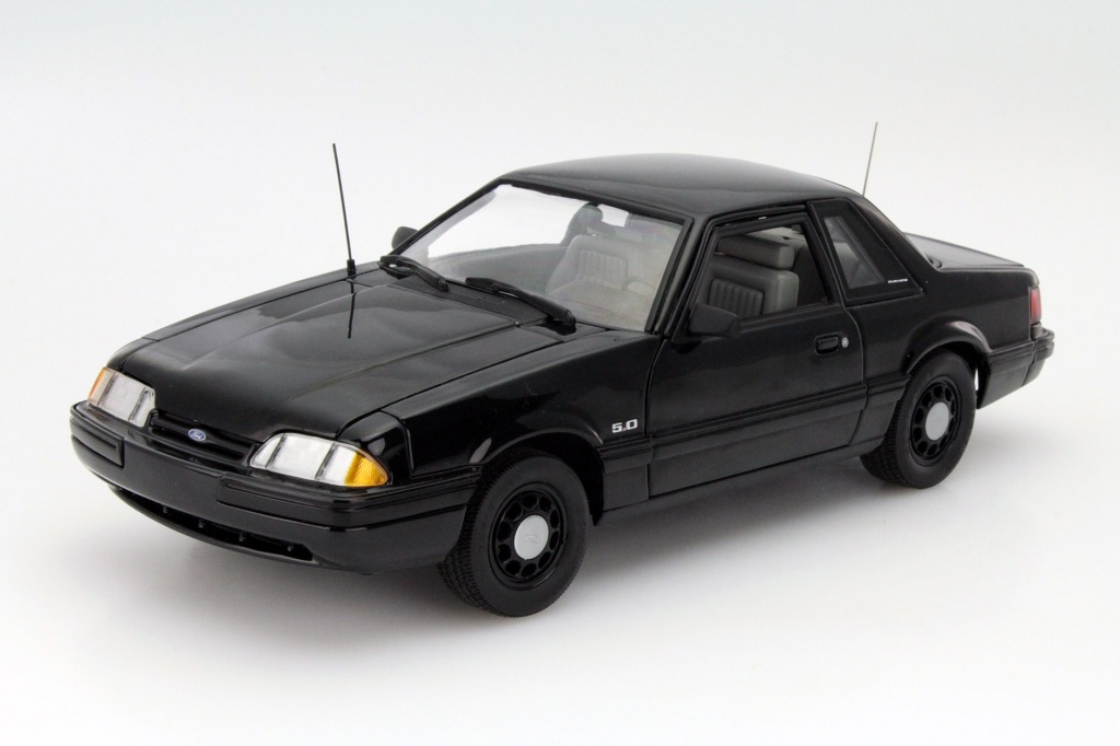 Ford Mustang 5.0 FBI Pursuit Car (спецмашина ФБР) 1991 Black (производитель GMP)