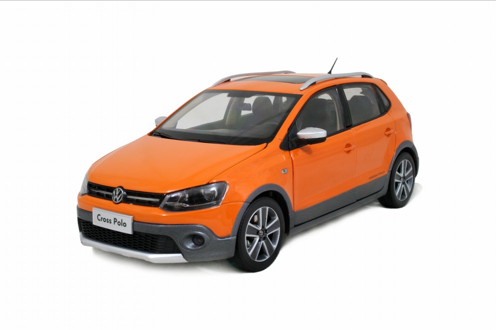 Volkswagen NEW CROSS POLO 2012 Orange