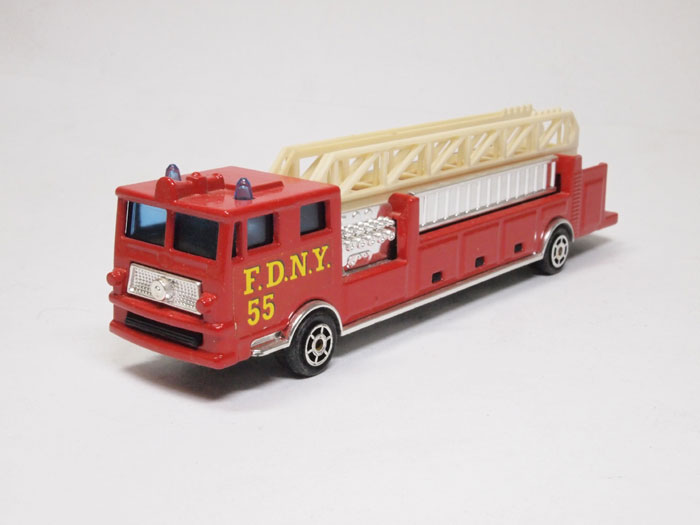 Модель-игрушка пожарная автолестница
