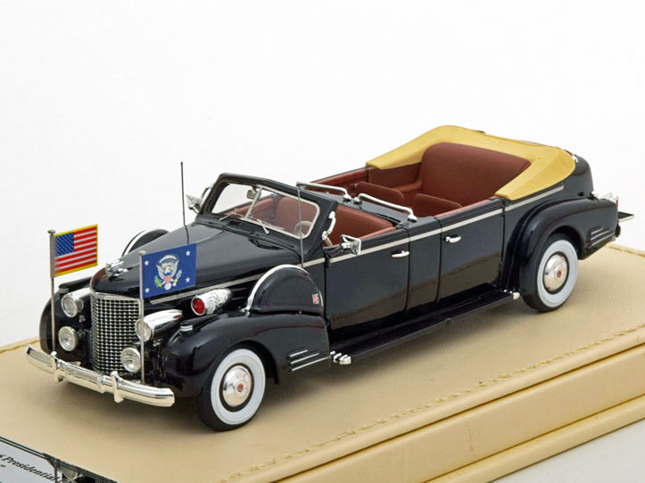 Cadillac Series 90 V16 Presidential Limousine "Queen Mary" 1938 (black)