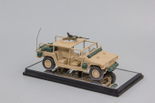 Hummer армии США с пулеметом на турели