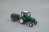 Трактор МТЗ-82 (пластик 2х цветный зелено-черный) с прицепом-8109 (зеленый)